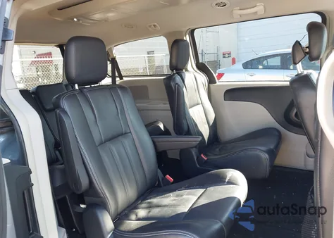 2014 Chrysler Town & Country Touring z USA, uszkodzony, nr VIN 2C4RC1BG3ER438961